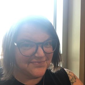 Meet your Posher, Carrie